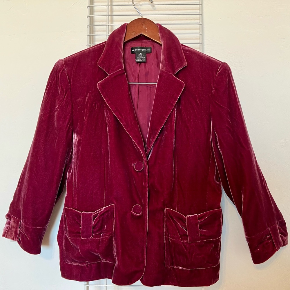 Spenser Jeremy cropped blazer. Size M.